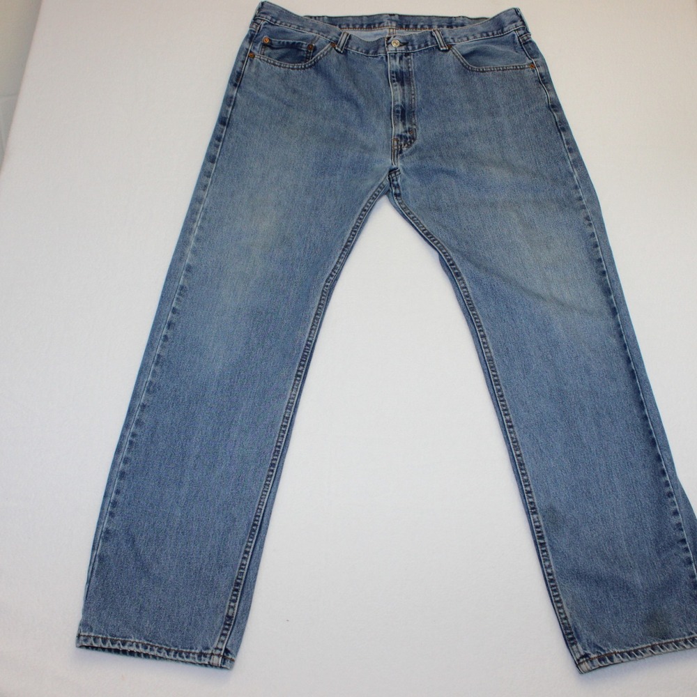 Levis 505 Regular Fit Straight Leg Jeans Mens 38x32 (ACTUAL 38x31) Med Wash Blue